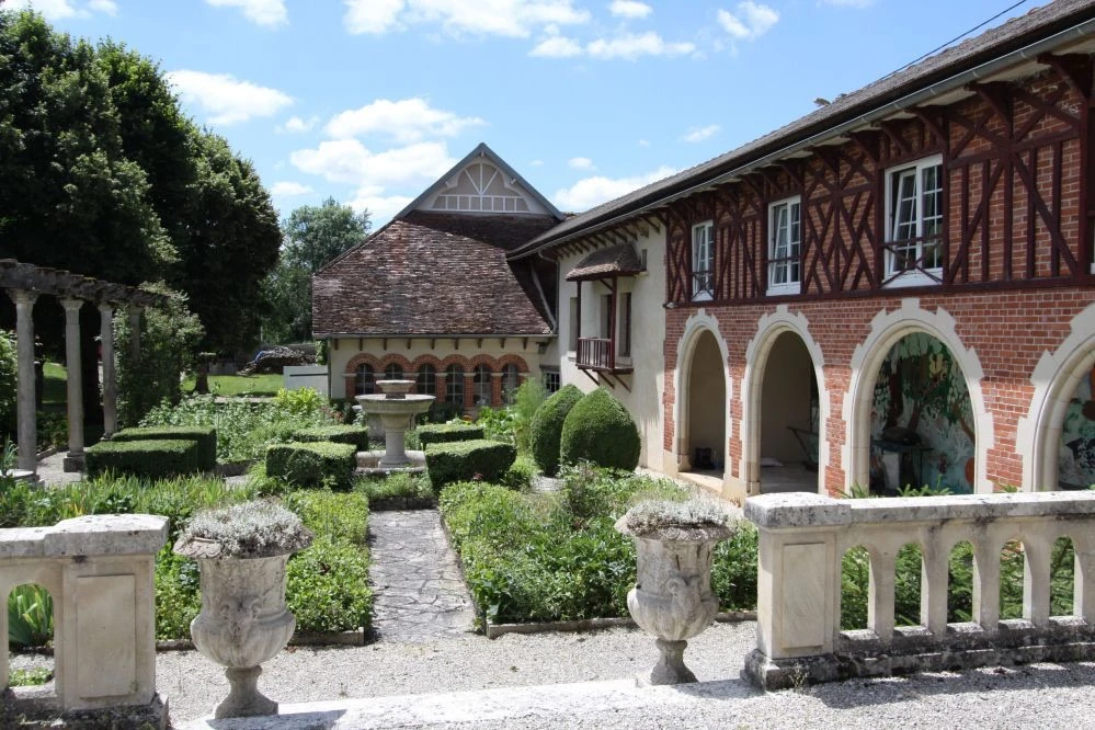 Les dépendances et les jardins du Prieuré